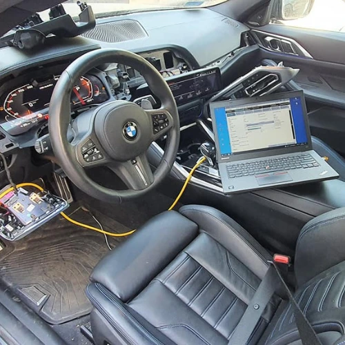 Diagnostyka komputerowa samochodu BMW w warsztacie Premium Service w Łodzi